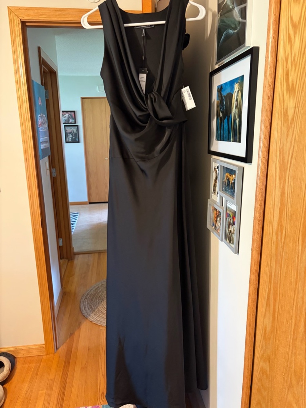 NWT $398 BGBGMaxAzria Black Demi Black Tie Gown, Twist Front & Back Size 10 - Picture 9 of 15